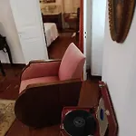 Vintage & Art Apartment